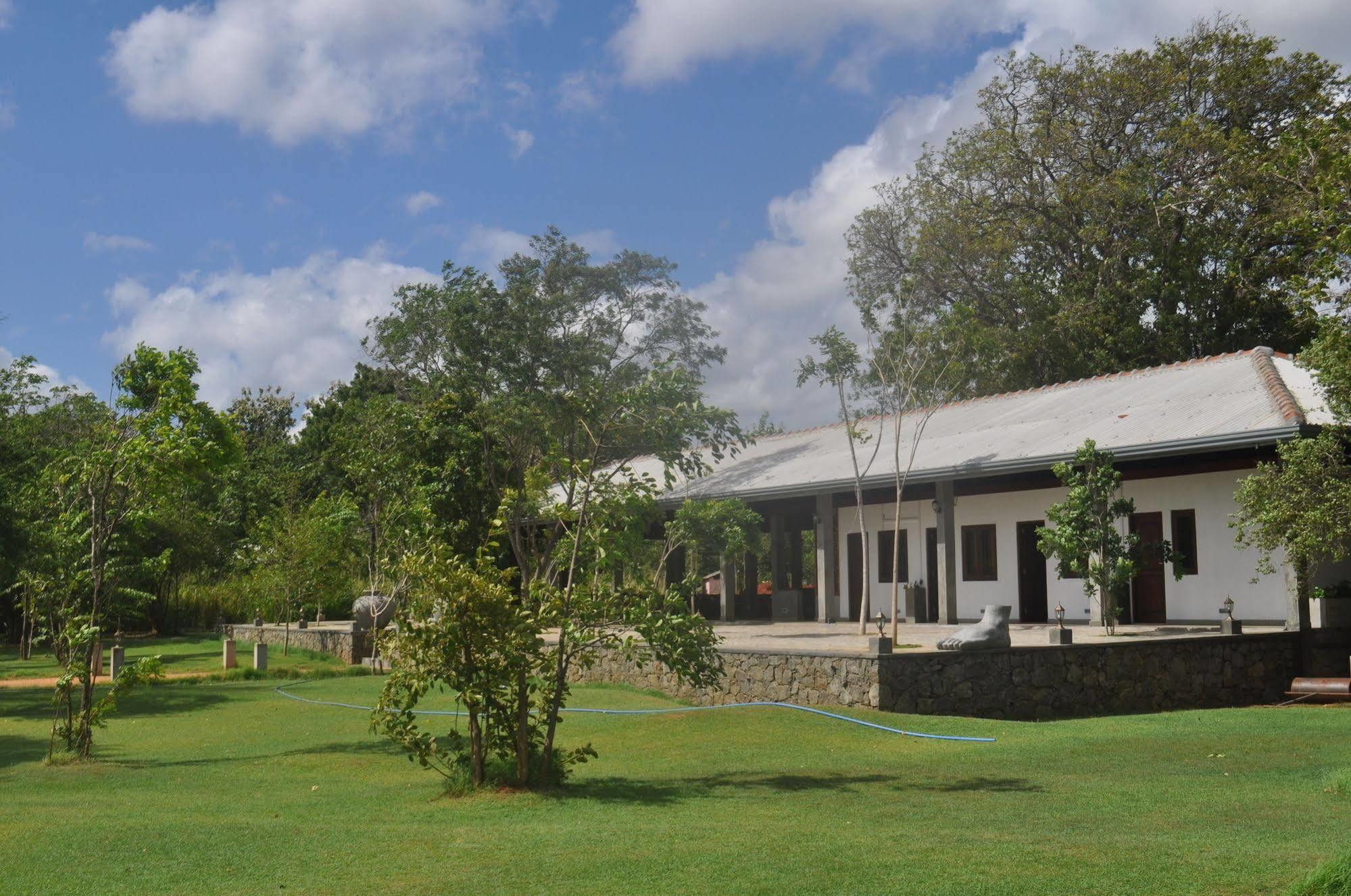 Amaara Forest Hotel Sigiriya Esterno foto
